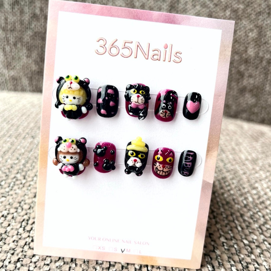 365nails: "Little Devil's Ball" – 3D Spooky Cute Short Square Nails