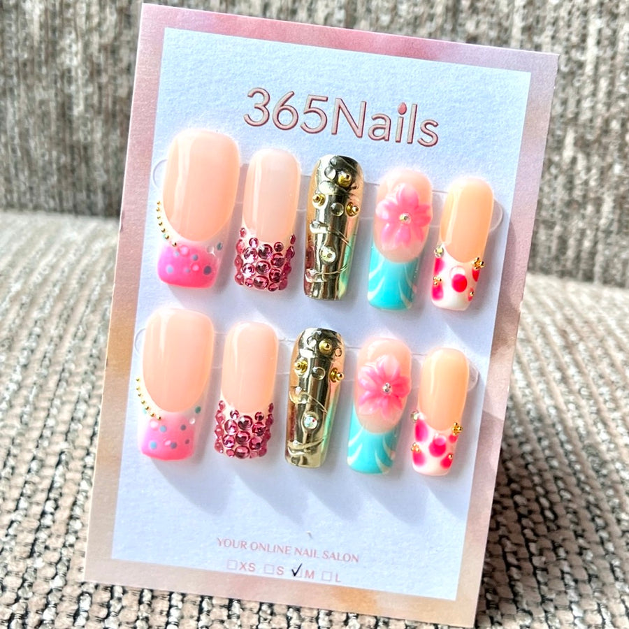 365nails: "Peach Tropical Bloom" – Handmade Medium Square Press-On Nails