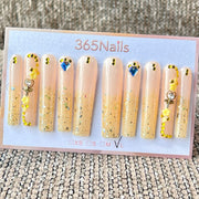 365nails: "Nude Gold Glitter Flower" – Handmade Long Trapezoid Press-On Nails