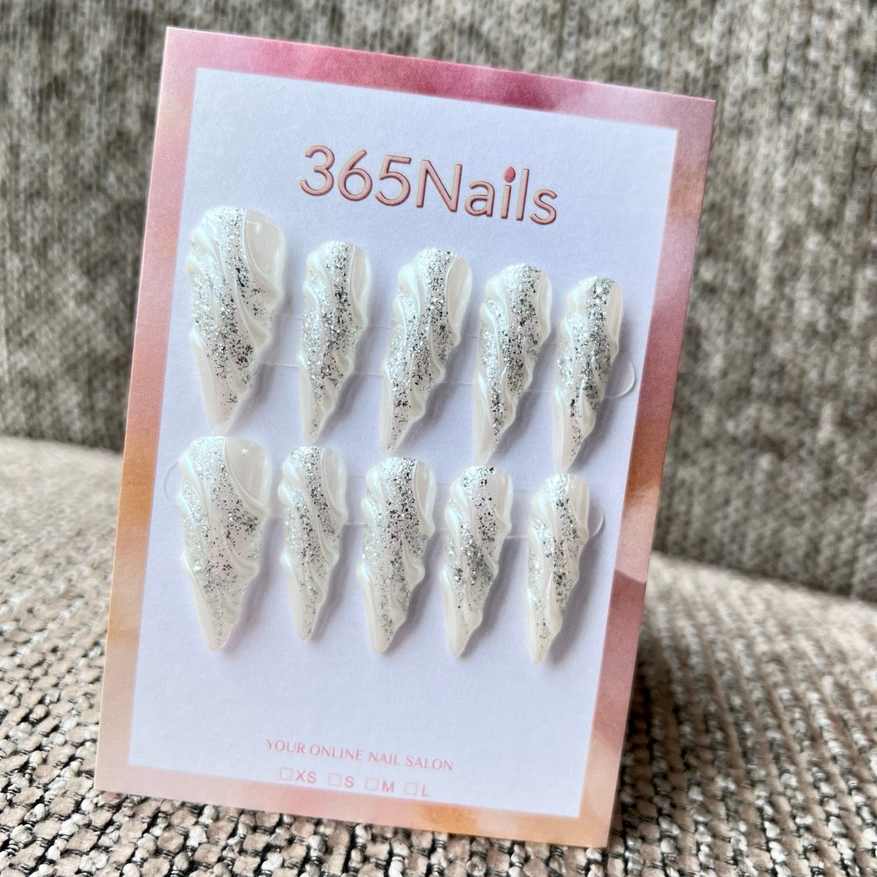 365nails：霜流漩渦 手工製穿戴甲（冰霜奇幻／未來冷感）