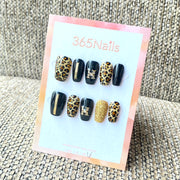 Logo de luxe 365nails : « Fermeture éclair léopard » – Accessoires en or 3D et imprimé animal, ongles squoval fait main