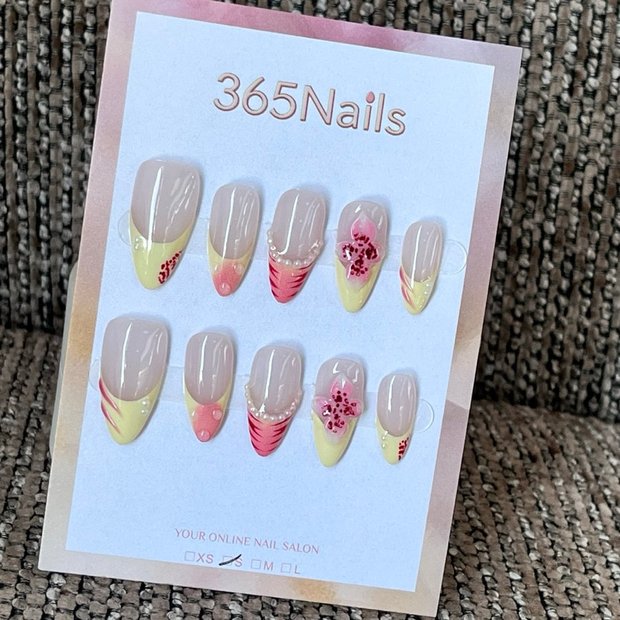 Lemon Fan Garden - Pastel 3D Floral Press-On Nails