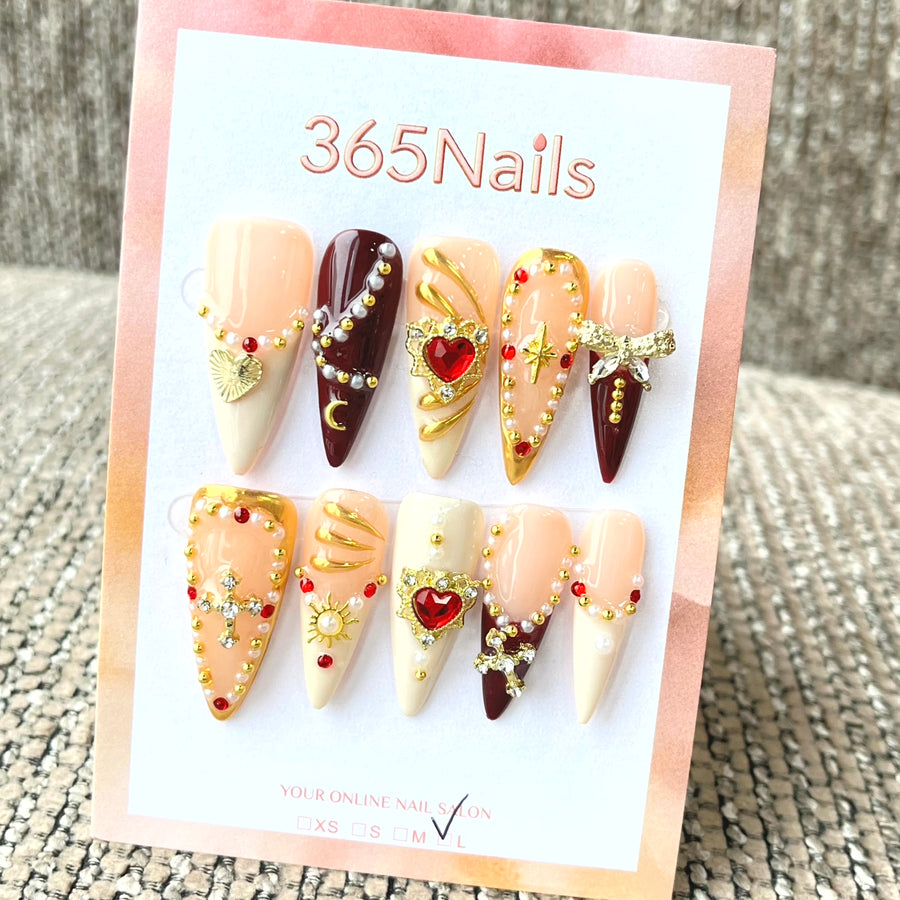 365nails 로열 하트 3D 젬 & 골드 체인 수제 롱 스틸레토형 프레스온 네일