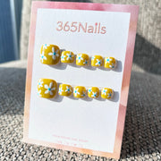 365nails: 芥末黃復古雛菊 手工製穿戴足部甲片