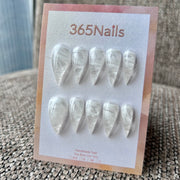雲霧奶白玻璃感龍爪尖形穿戴甲｜透白大理石紋｜365Nails 頂級手工製 龍爪甲