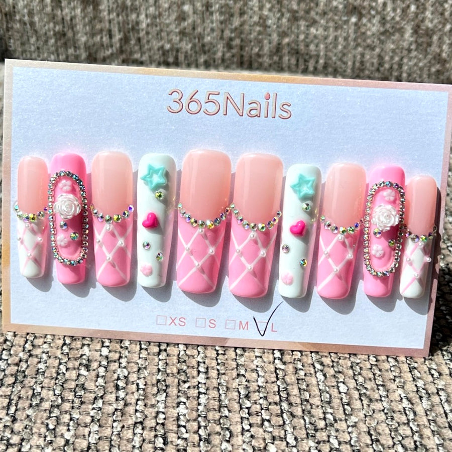 365nails: "달콤한 꿈" – 3D 꽃·라인스톤 수제 코핀형 네일