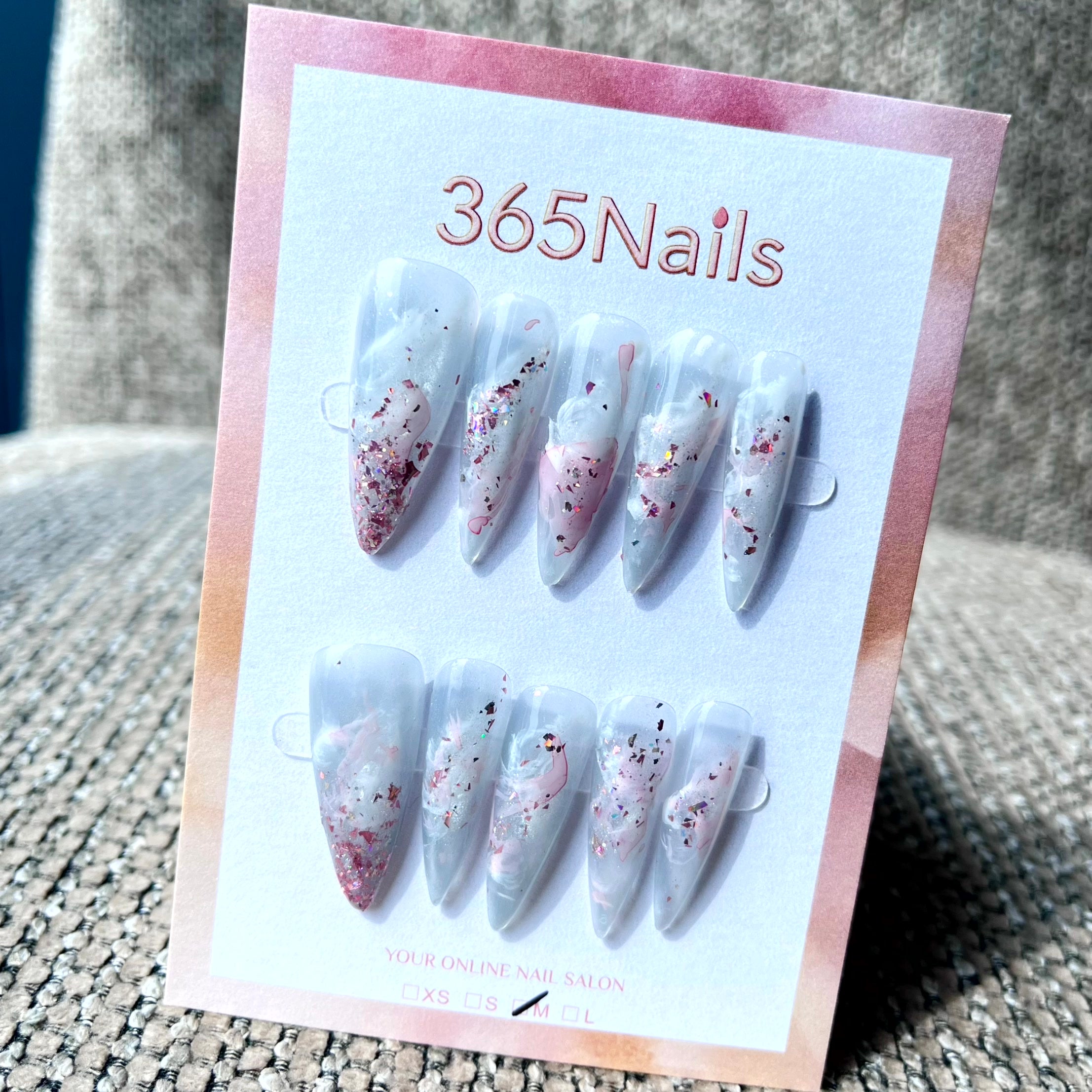 365nails: "Blush Glitter Stiletto" – Handmade Long Sharp Stiletto Nails