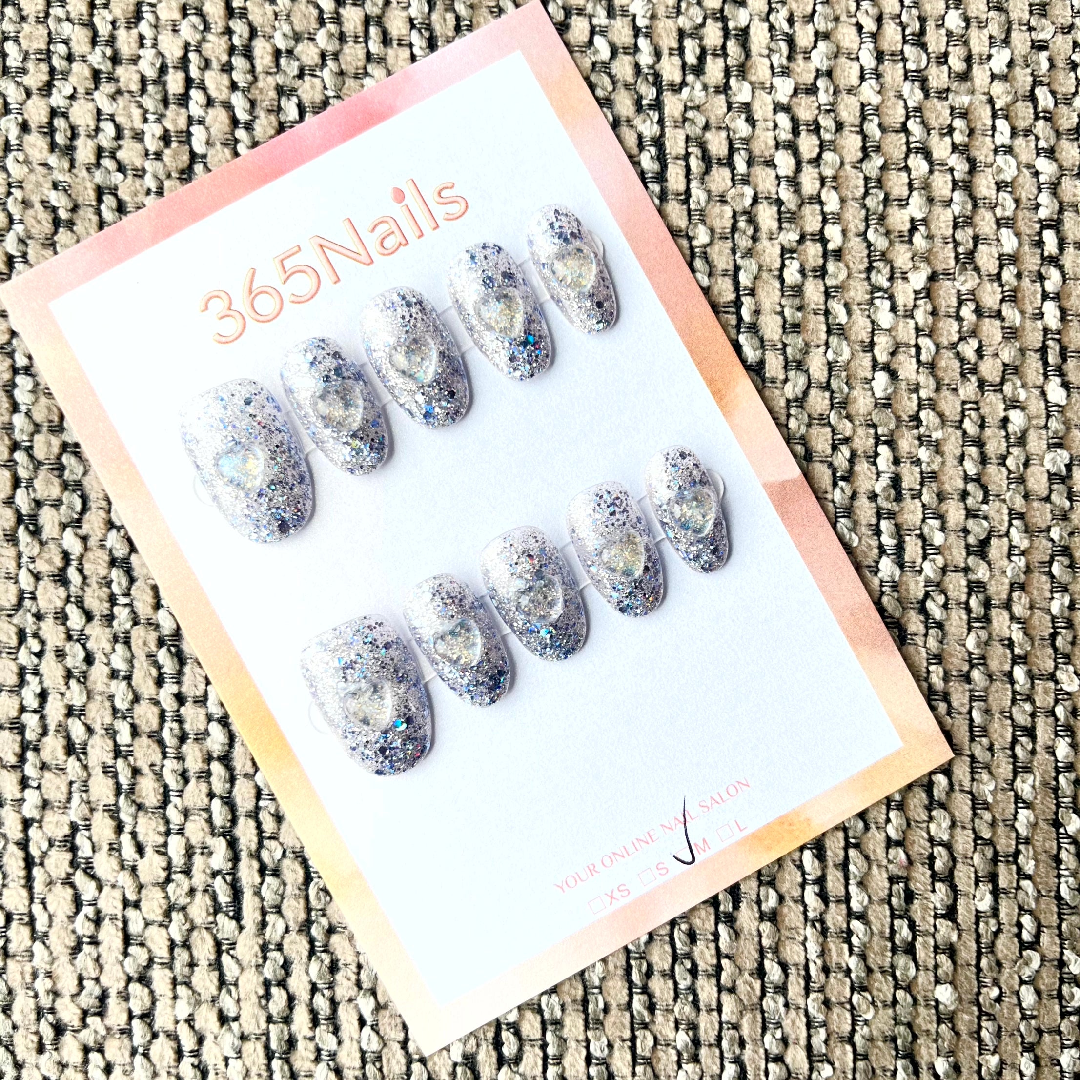 365nails: "Moonlit Sparkle" – Unhas Amendoadas Artesanais com Cristais 3D