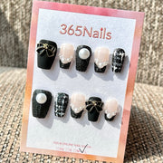 365nails：華麗粗花呢珍珠蝴蝶結 — 3D 蝴蝶結與珍珠手工製中長款棺材形穿戴甲