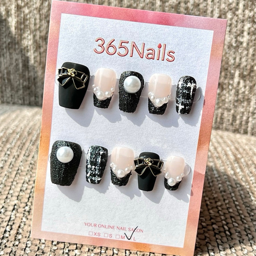 365nails: 글램 트위드 펄 리본 – 3D 리본·진주 수제 미디엄 코핀형 프레스온 네일