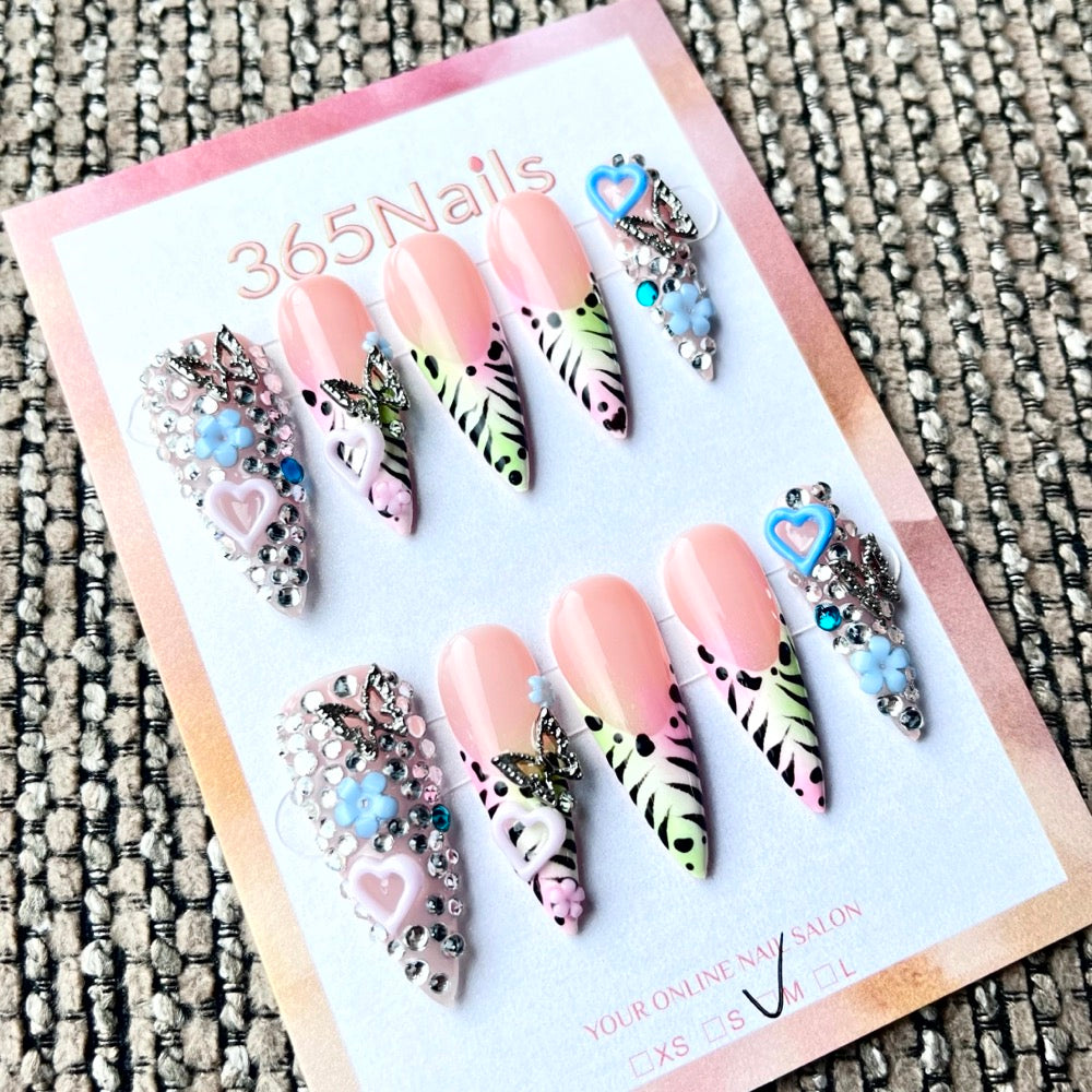 365nails : « Cœur sauvage » – Charmes 3D, ongles forme stiletto faits main