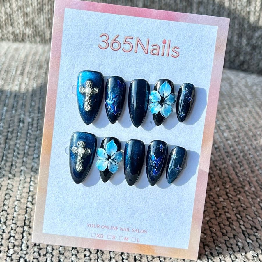 365nails: "Dark Blue Gothic" – Handmade Medium Almond Press-On Nails