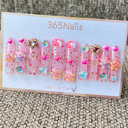 365nails: 「糖果奇境」 – 3D 角色 手工製 長款棺材形穿戴甲