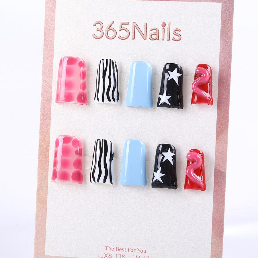 Pop Graphic Press-On Nails with Checker, Zebra, Star, and Wavy Designs ( MOQ=5pcs )