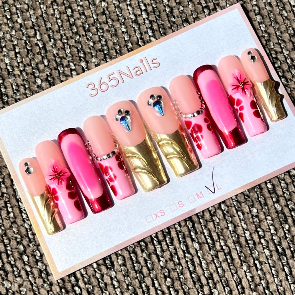365nails: "Jardim Carmesim" – Unhas Longas Amêndoas Feitas à Mão, Florais 3D e Metálicas