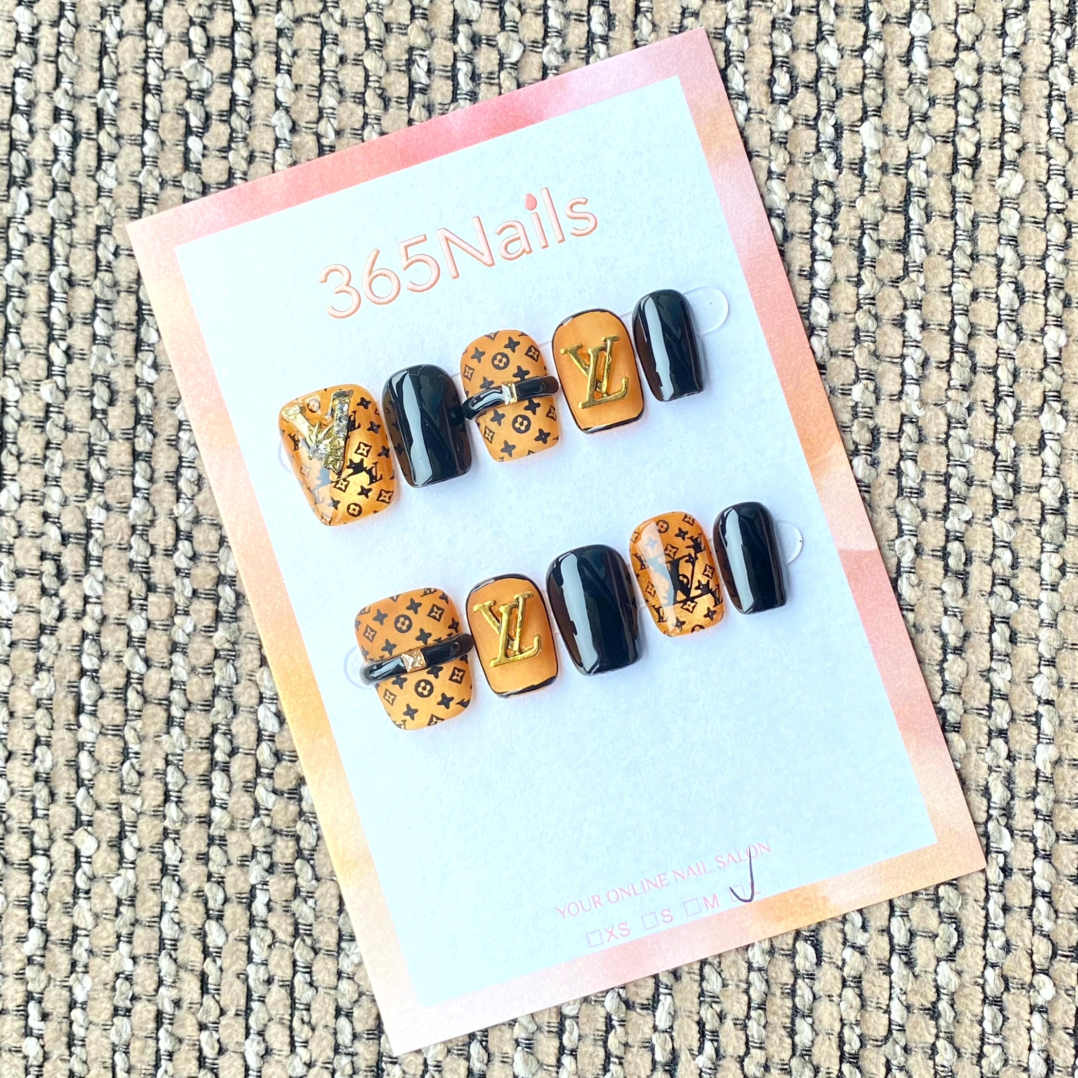Luxury Logo 365nails: "Caramel Monogram" – Luxury Typography & 3D Gold Logo Handmade Squoval Nails