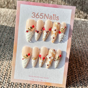 365nails: "아이보리 레드 플로럴" — 수제 미디엄 스틸레토형 프레스온 네일