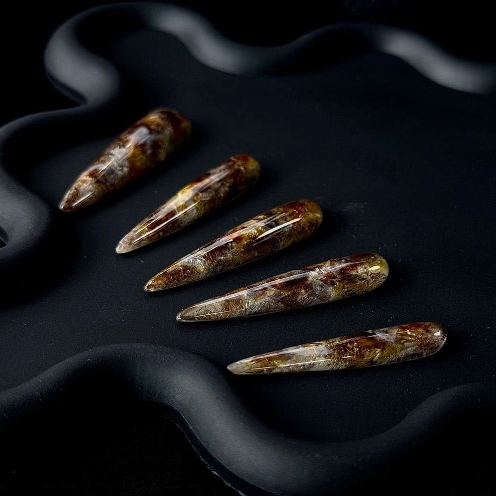 Brown Gold Textured Stiletto Press-On Nails
