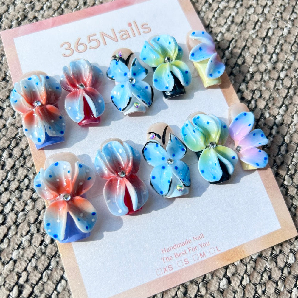 Flora Esculpida: "Flor Prismática de Poá" – Unhas Quadradas Longas Florais 3D Coloridas Gradiente e de Poá Azul