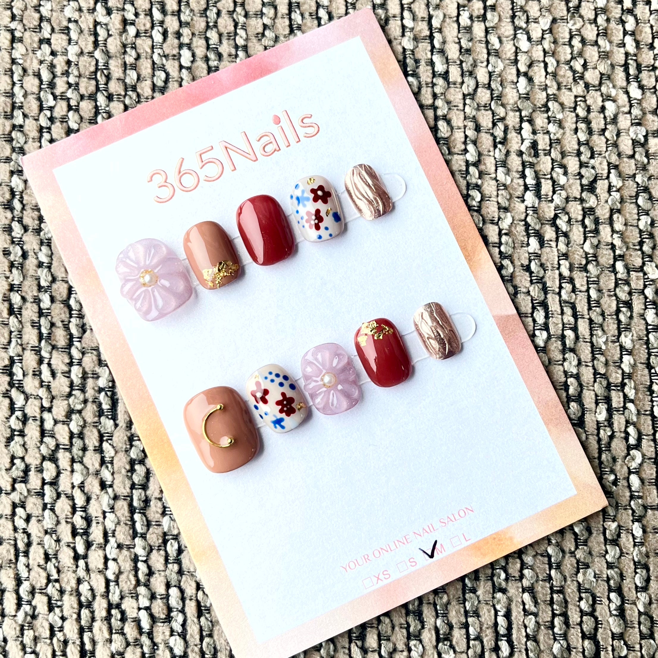 365nails: "Vintage Garden" – 3D Floral & Gold Charm Handmade Short Oval Nails
