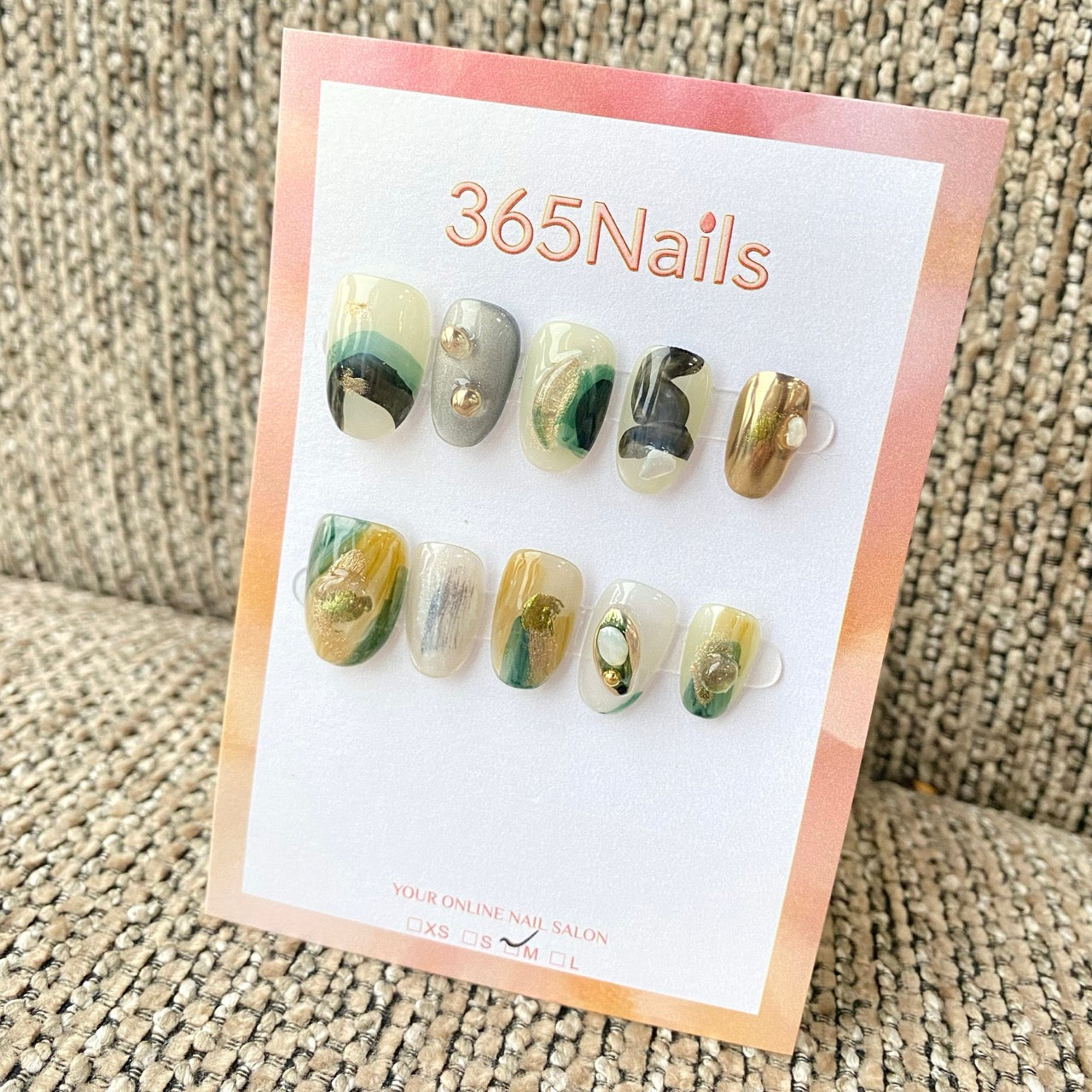 365nails: "Green Gold Abstract 3D Gemstone Pearl" – handmade press-on nail