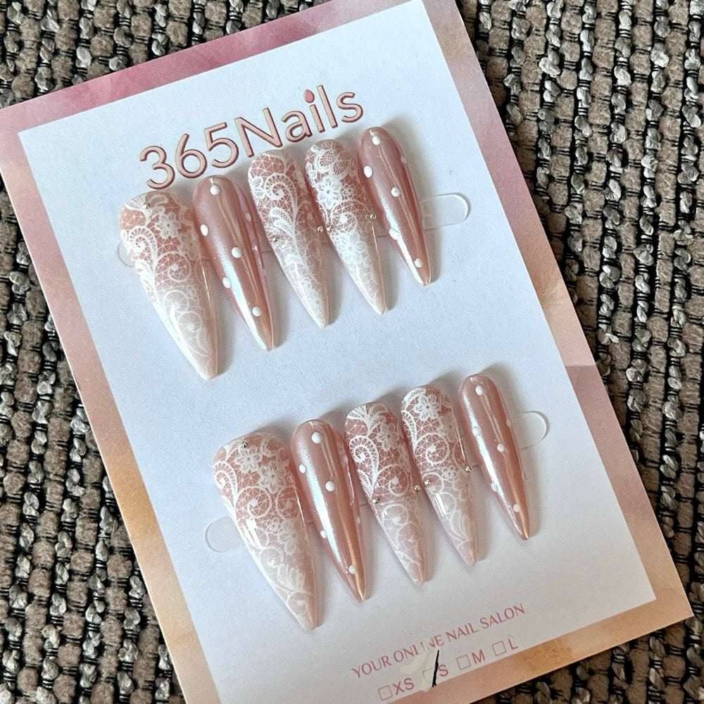 Pearl Lace - Nude Pearl Pointed Press-On Nails