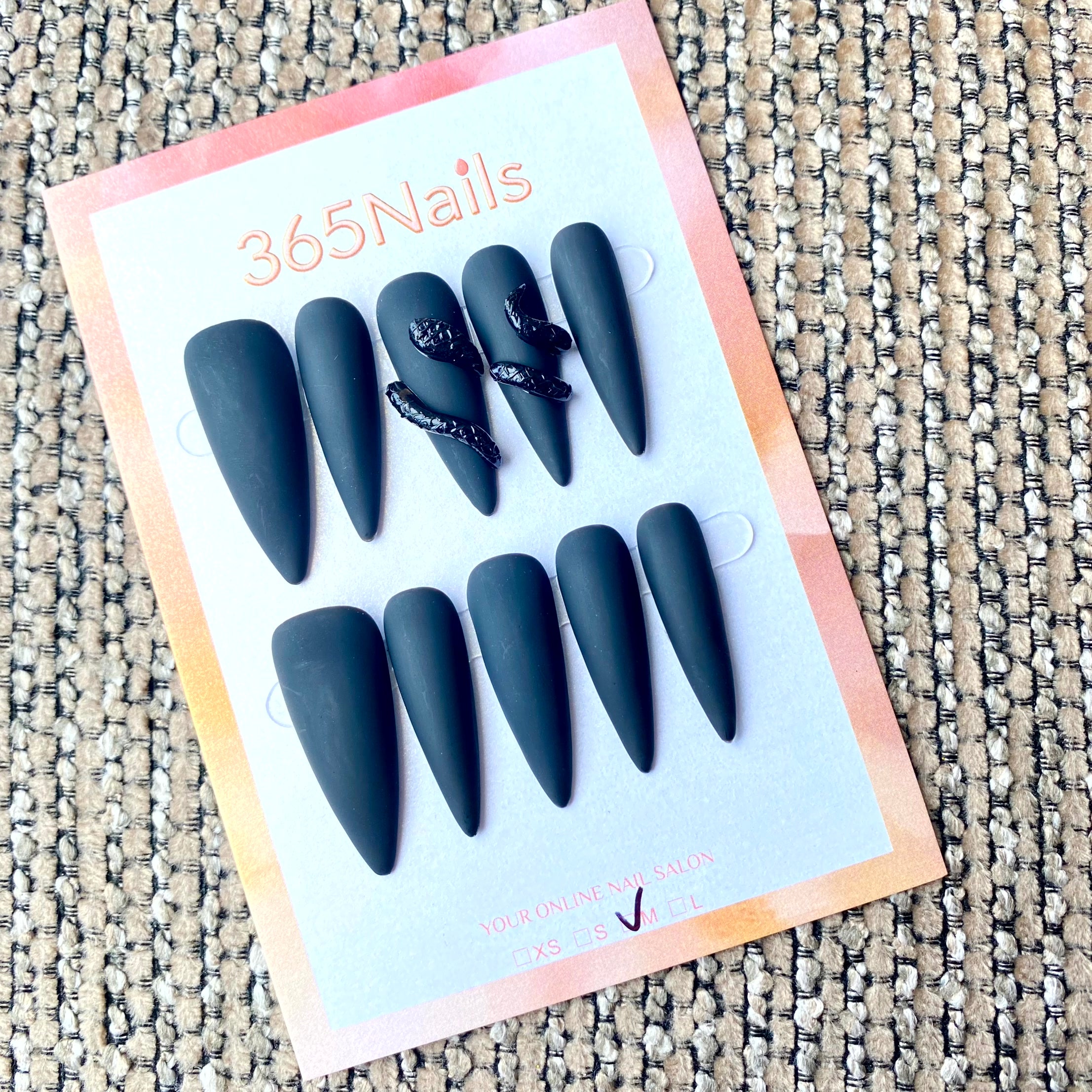 365nails: "Black Serpent" – Stiletto Handmade Press-On Nails