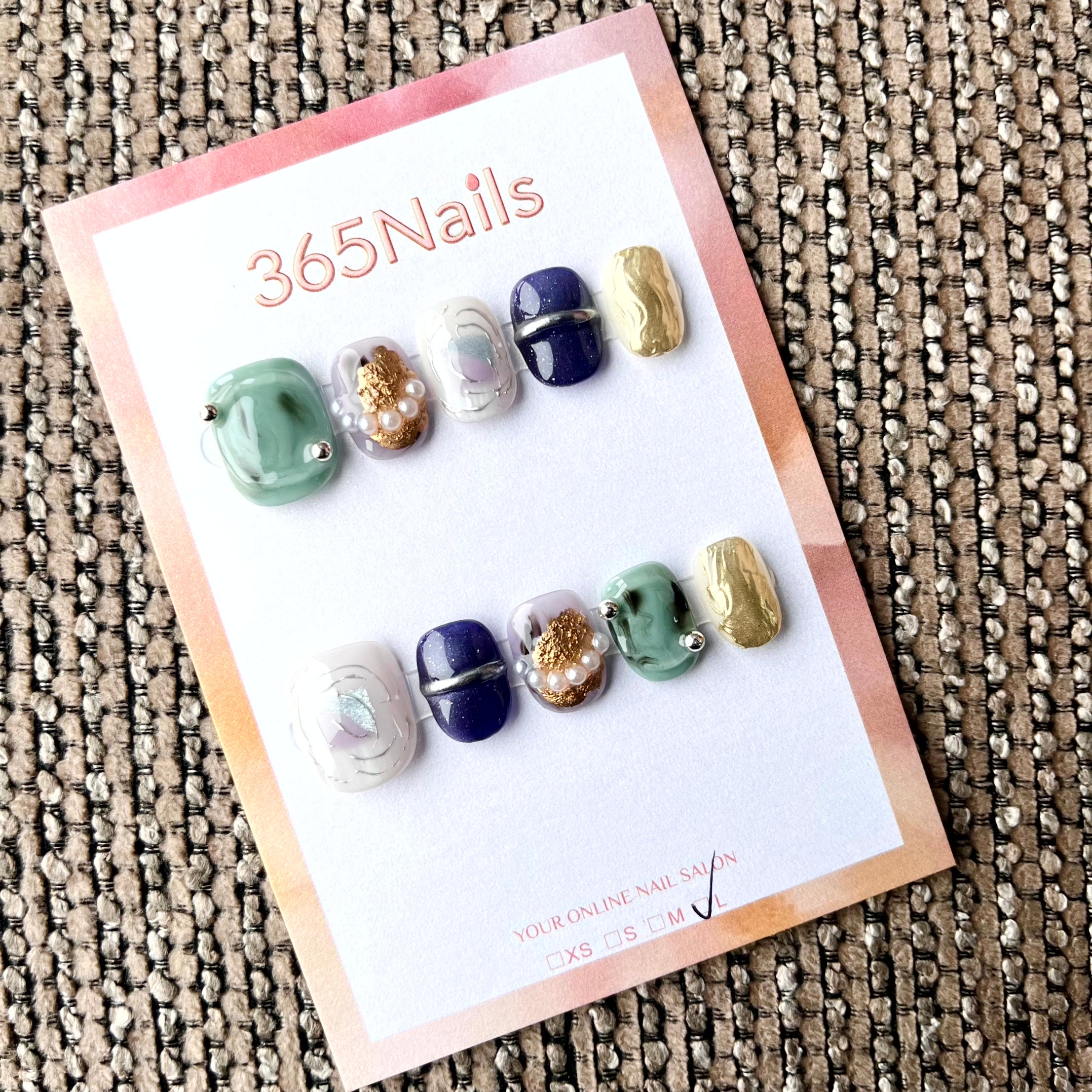 365nails: "鍍金綠洲" – 3D 珠飾與金屬質感手工製短款方形甲片
