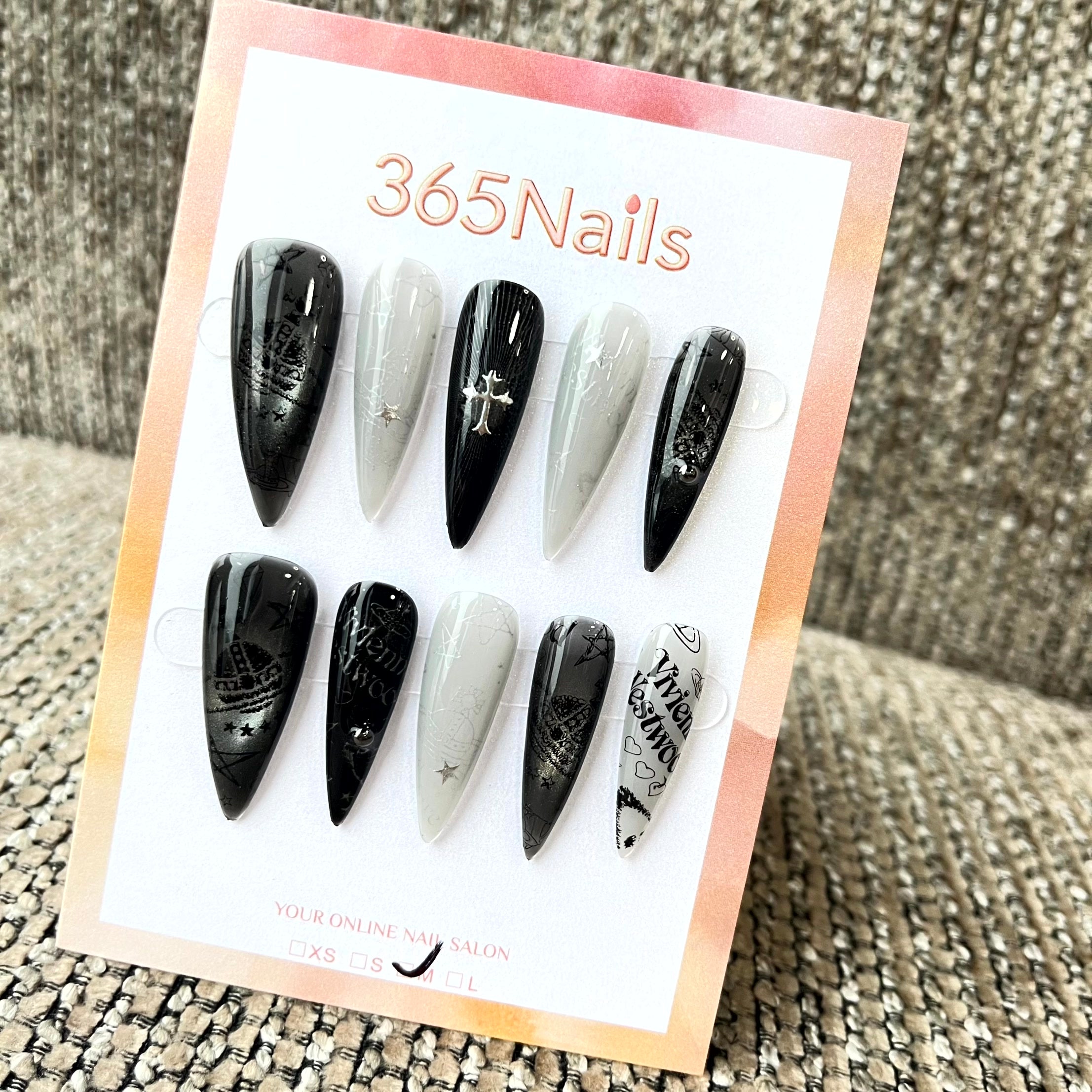 Gothic Noir: "Vivienne's Legacy" – Long Stiletto Press-on Nails