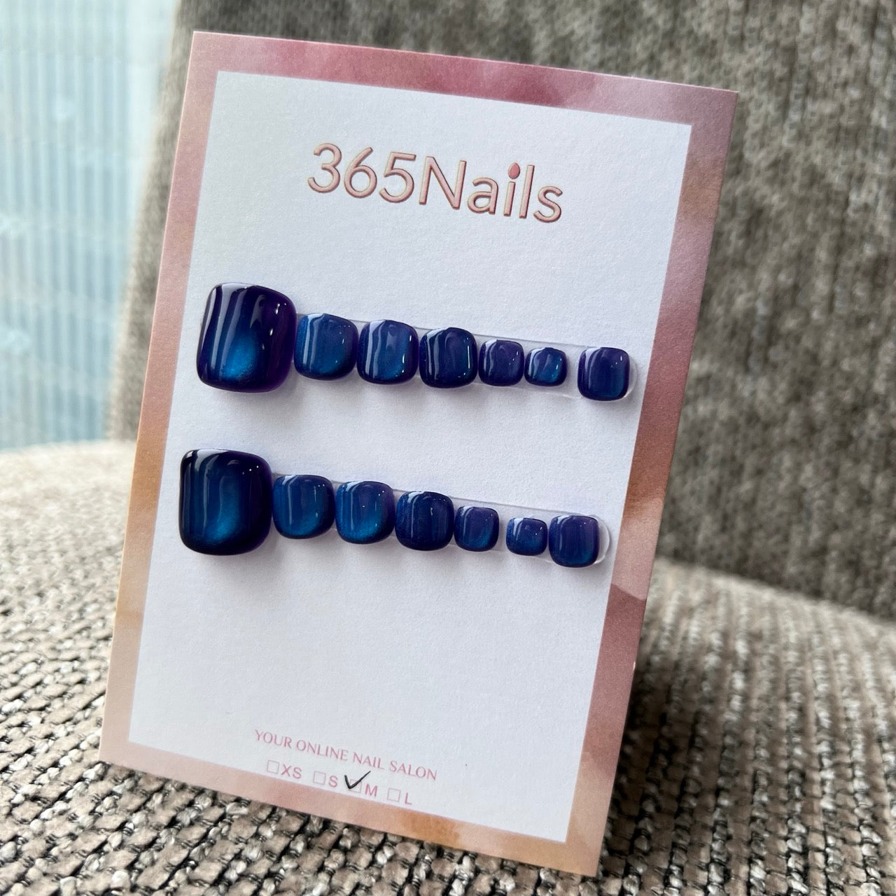 365nails: "deep ocean blue cat-eye" – handmade press-on pedicure
