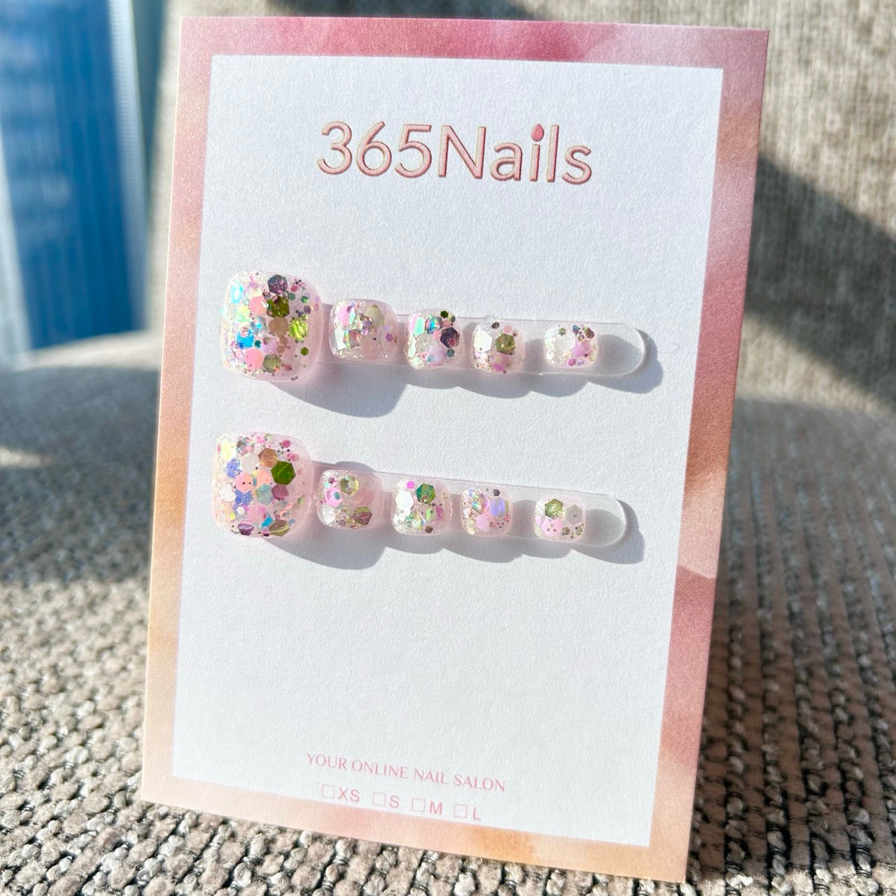 365nails: "粉彩仙子亮片" – 手工製穿戴足甲