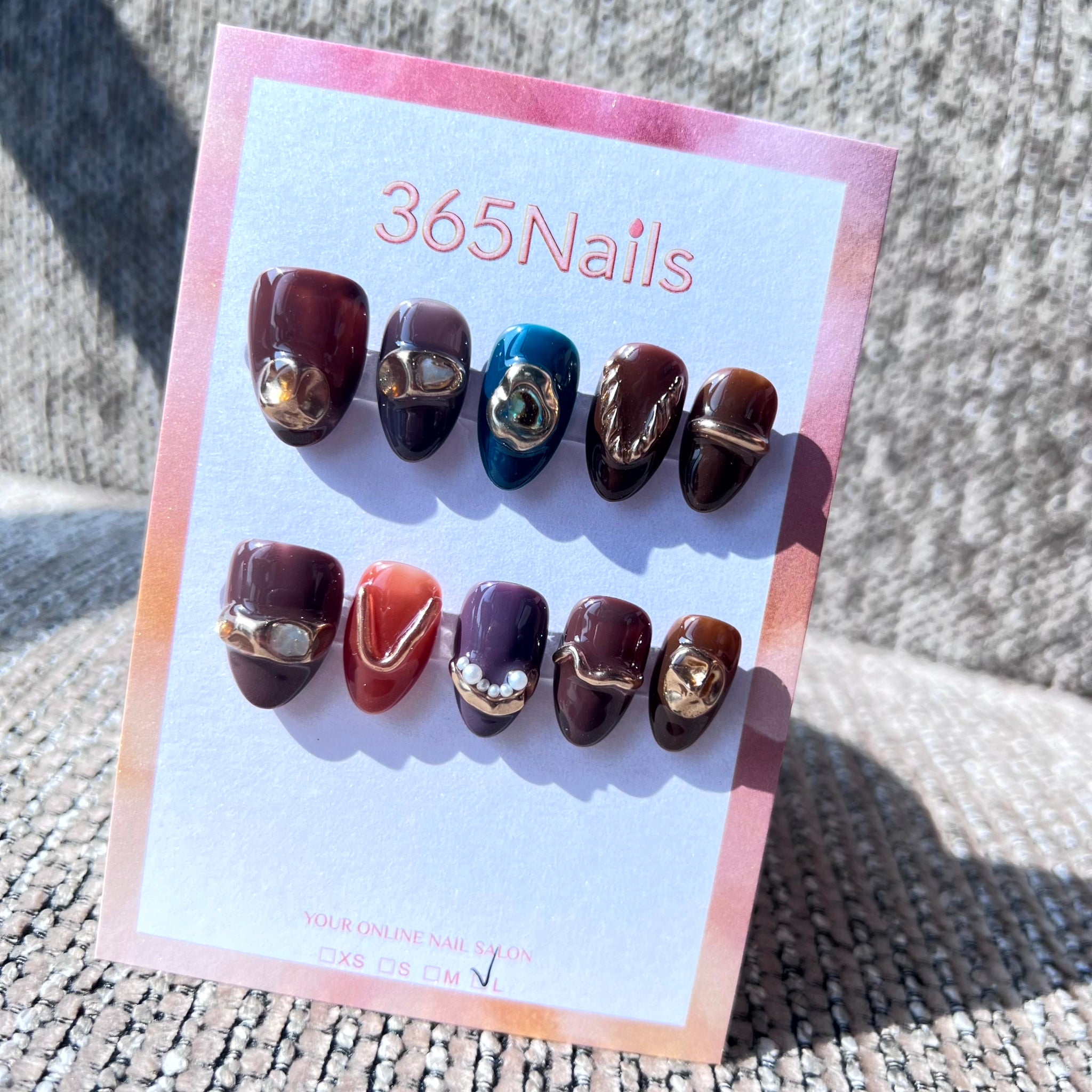 365nails: "Vintage Enamel" – 3D Molten Gold & Jewel Tone Handmade Almond Nails
