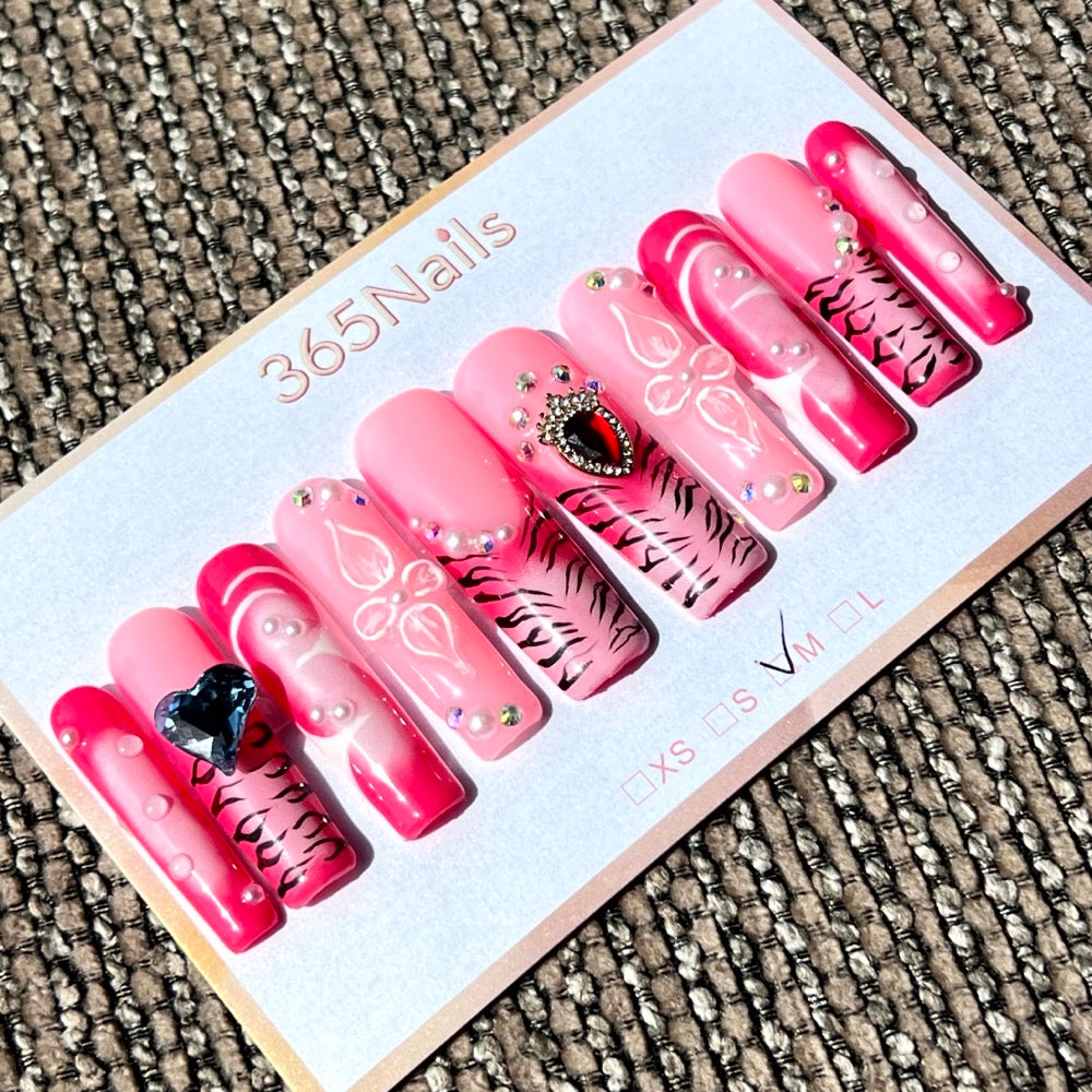 365nails: "Cœur sauvage" — bijou 3D et imprimé animal, ongles forme coffin faits main