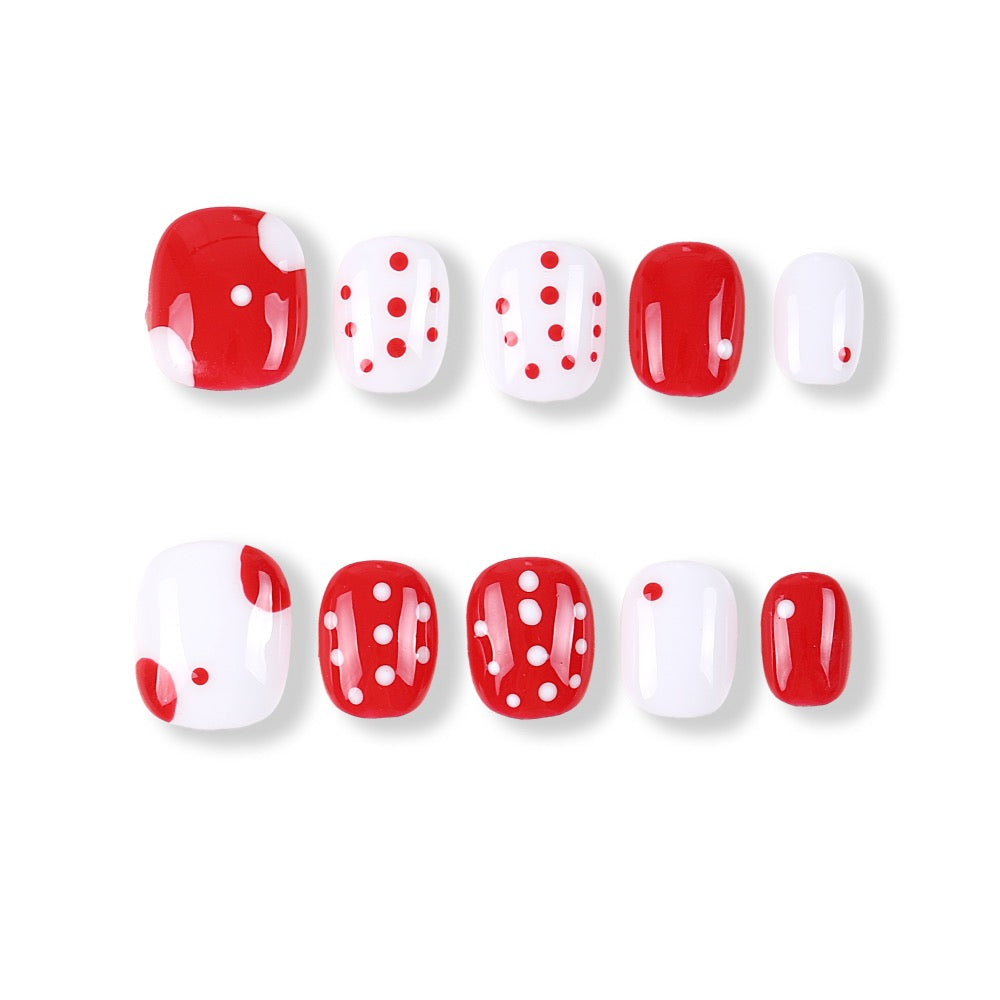 365Nails Polka Pop Hand‑Painted Short Square Tips
