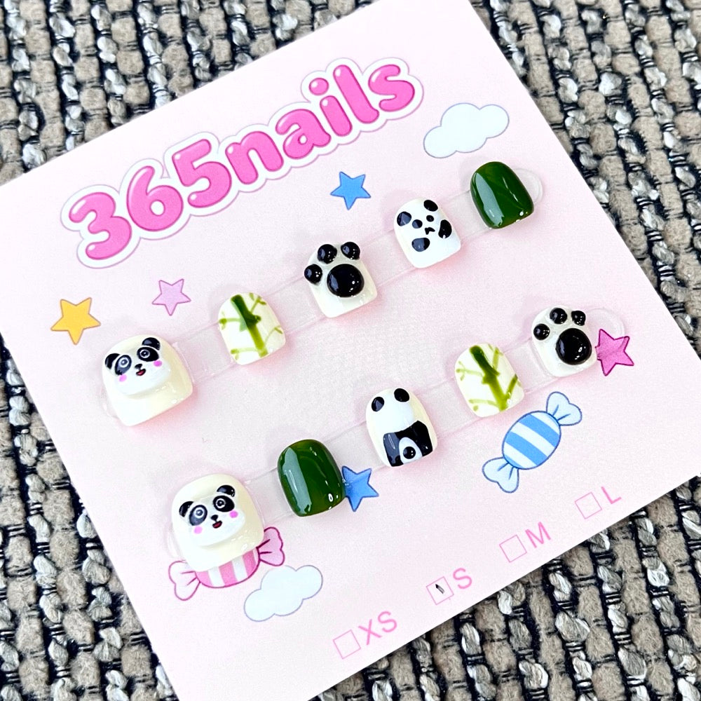 365nails: "Bamboo Panda" – 3D Animal Character Handmade Short Square Nails