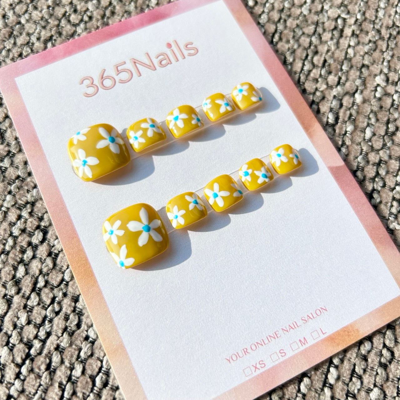 365nails: 芥末黃復古雛菊 手工製穿戴足部甲片