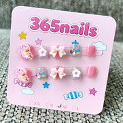 365nails: "Candy Carousel" – 3D 수제 캐릭터 달콤한 숏 스퀘어형 네일