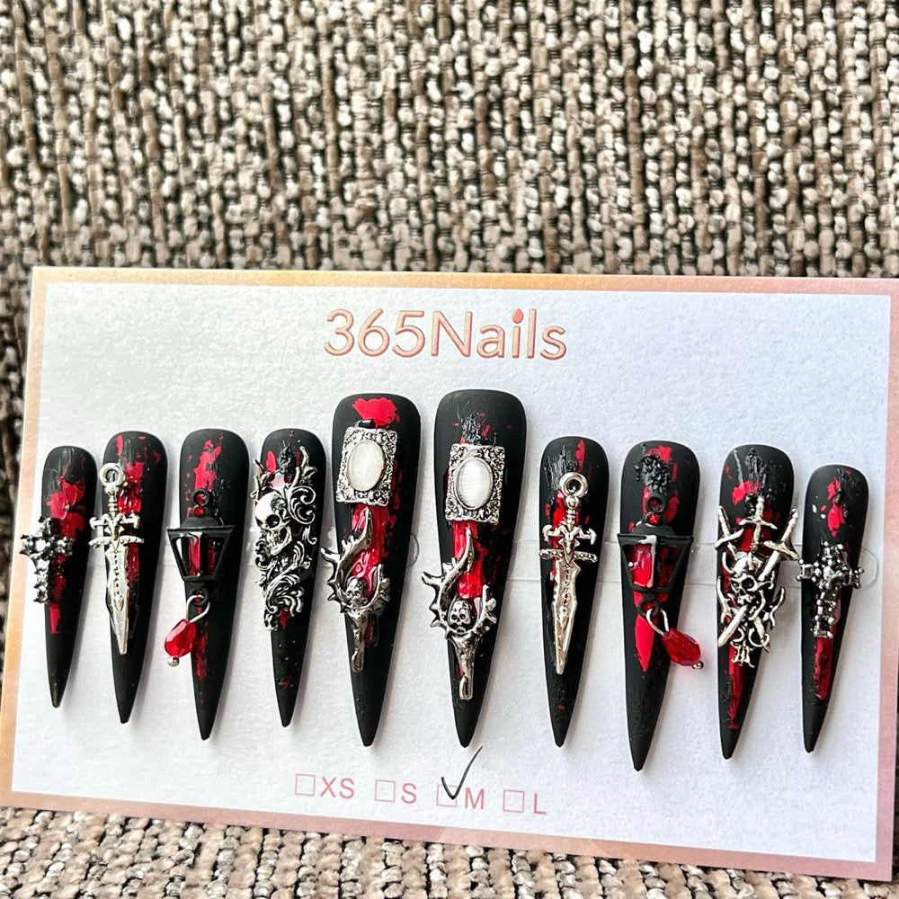 365nails: "Gothic Night Bloom" – handmade press-on nails