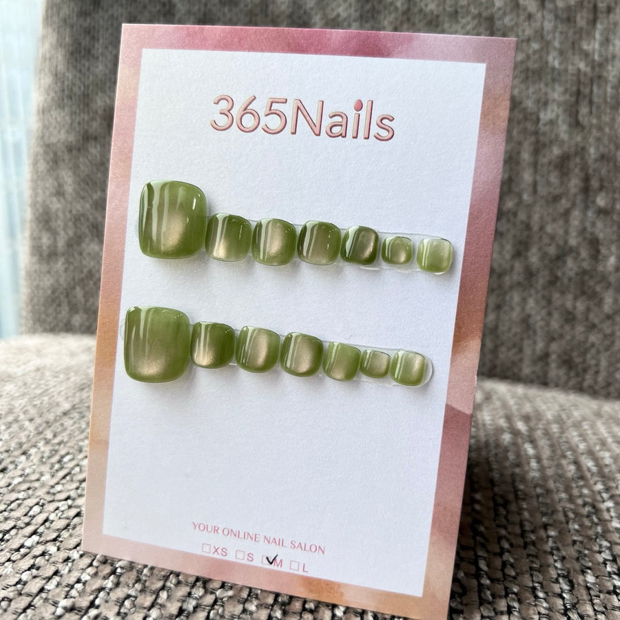 365nails: "verde-oliva jade cat-eye" – pedicure autocolante artesanal