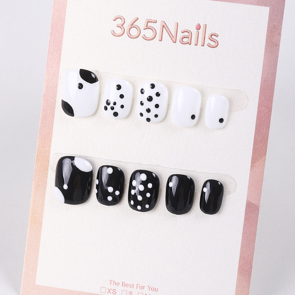 365Nails Mono Dots Hand‑Painted Short Square Tips