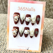 365nails: "Hello Kitty Couture" – 3D 캐릭터 & 빈티지 프레임 수제 아몬드형 네일