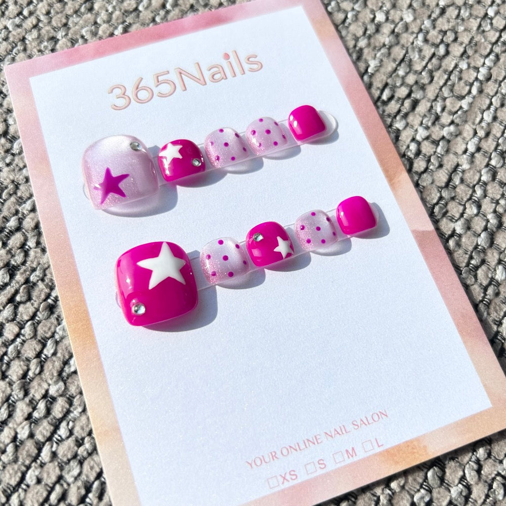 365nails: "barbie pink star" – handmade press-on toenails / pedicure