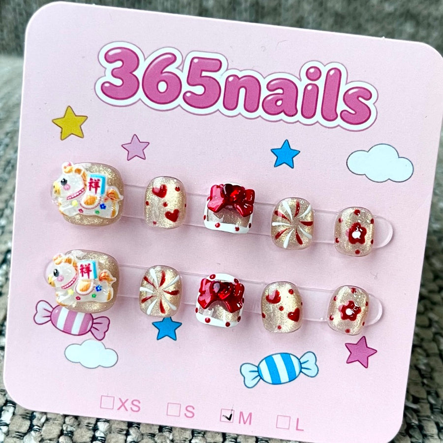 365nails: "Hello Kitty Candyland" – 3D 캐릭터 수제 달콤한 숏 스퀘어형 네일
