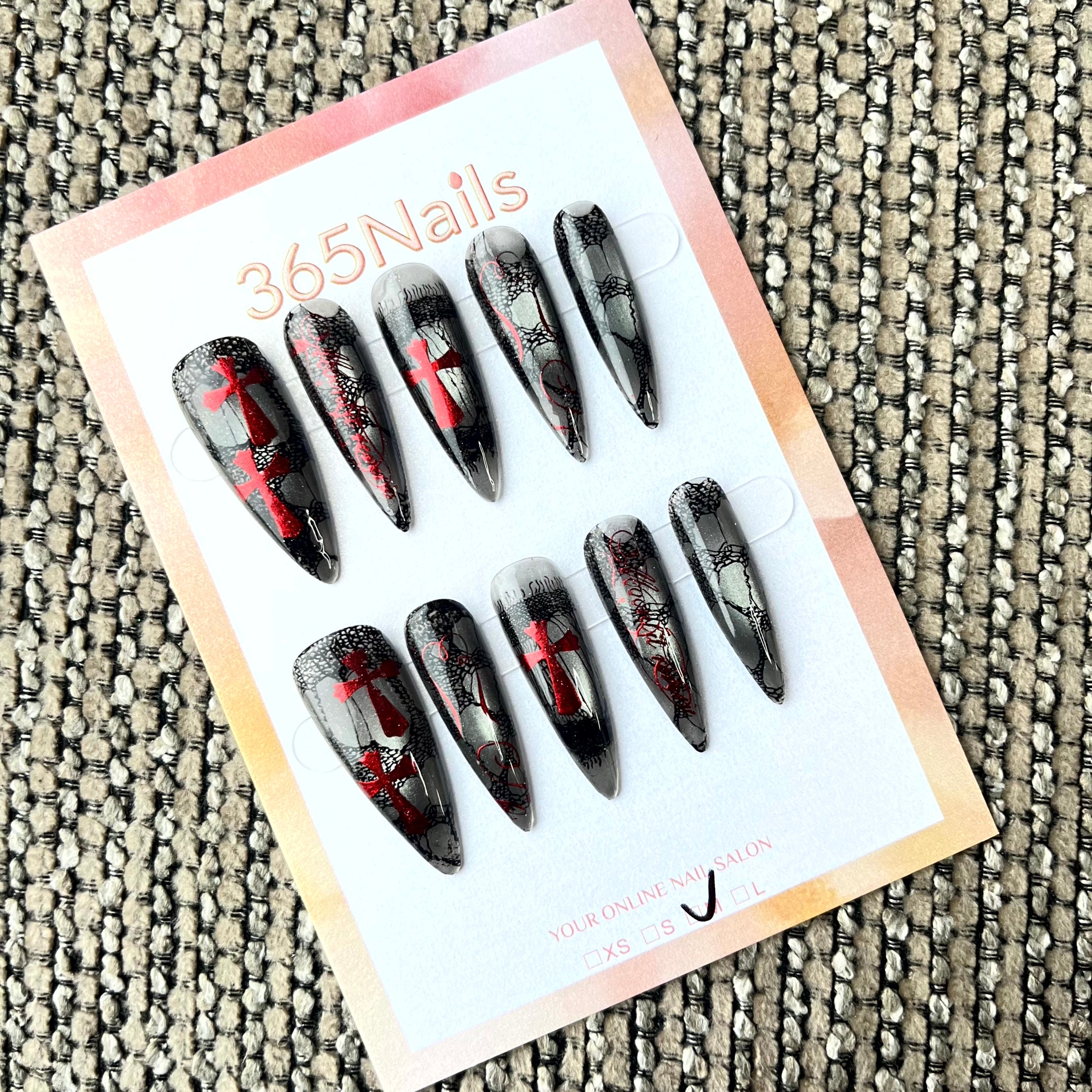 Gothic Lace : "Dévotion Cramoisie" – Ongles press-on longs stiletto
