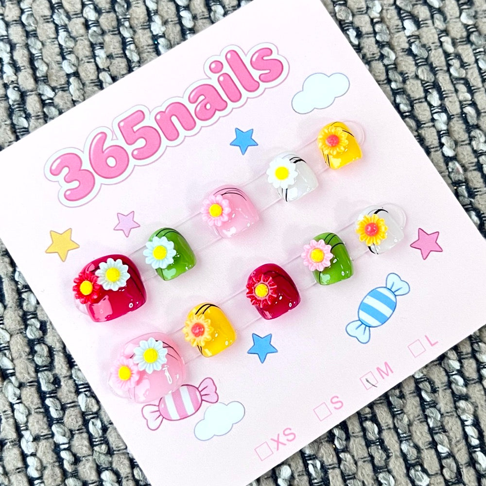 365nails: "Garden Party" – 3D Floral Handmade Short Square Nails