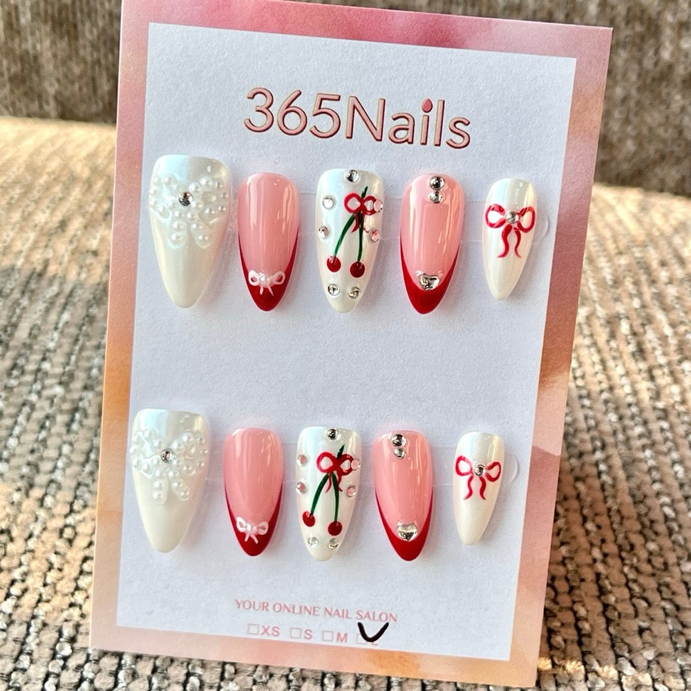 365nails: "체리 리본 쉬머" – 수제 미디엄 스틸레토형 프레스온 네일