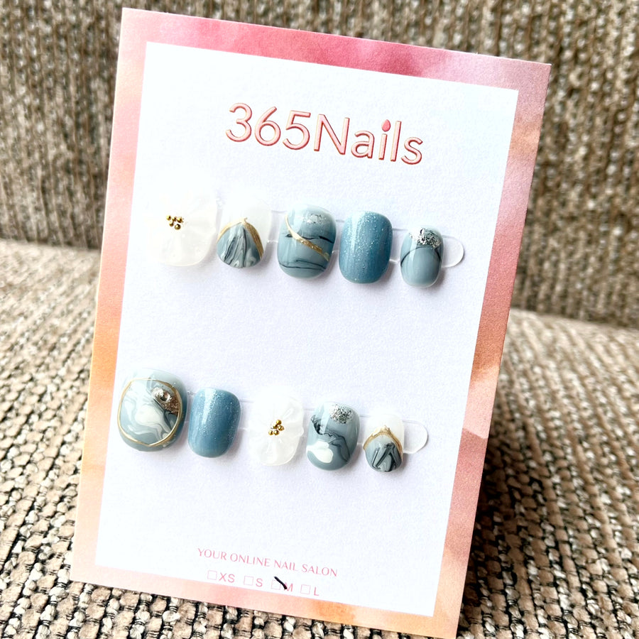 365nails: "Serene Lagoon" – 3D Marble & Gold Handmade Short Oval Nails