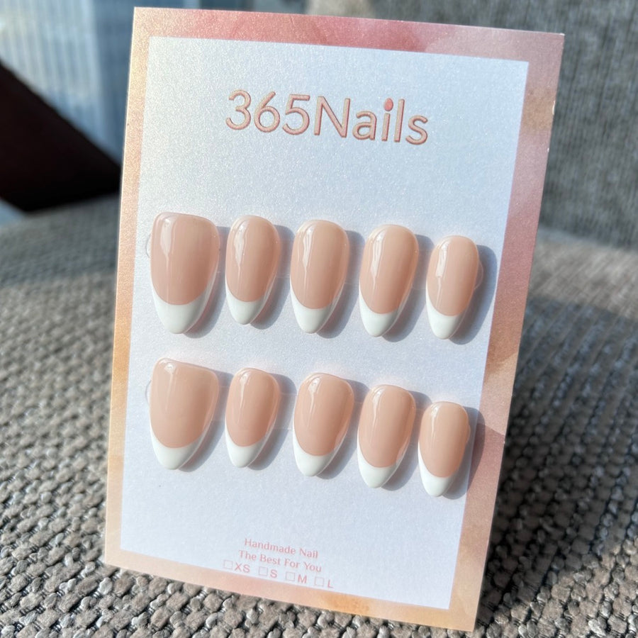 Handmade Classic Light Nude Base Bright White French Tip Press-On Nails (Solid Color/Custom/Minimalist)