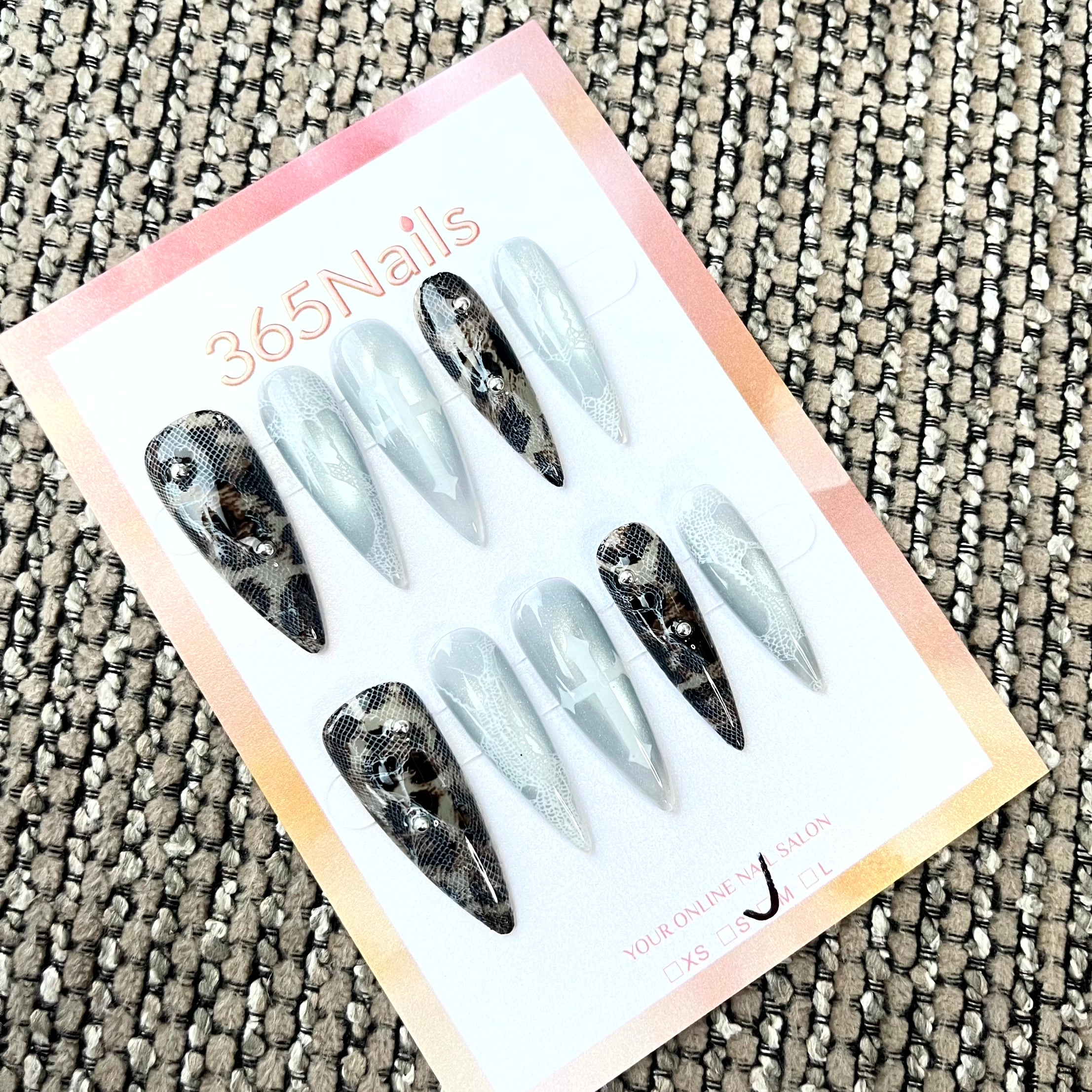 Gothic Wild: "Véu de Serpente" – Unhas Postiças Stiletto Longas