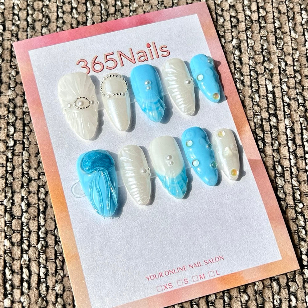 365nails: "Blue White Jellyfish Shell 3D" – Handmade Medium Stiletto Press-On Nails